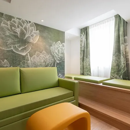 Lillil - Popping Holiday Riva del Garda Exterior photo
