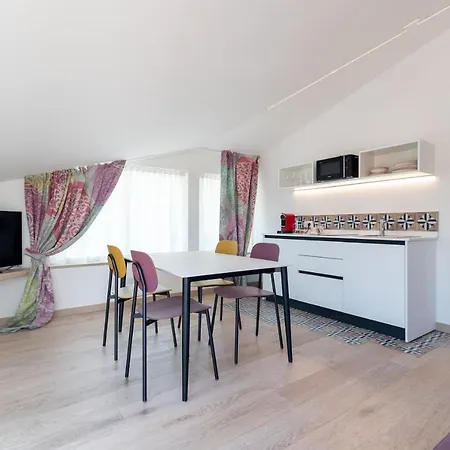 Lillil - Popping Holiday Riva del Garda Exterior photo
