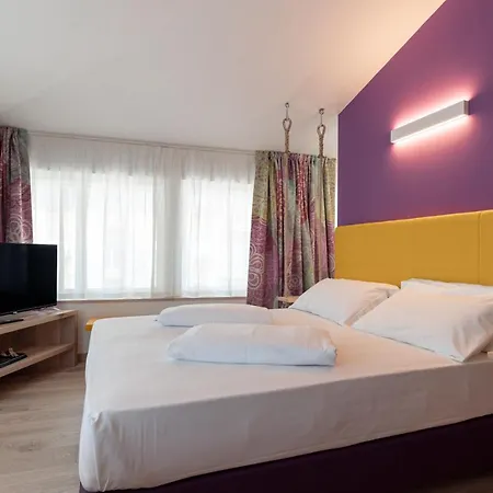 Lillil - Popping Holiday Riva del Garda Exterior photo