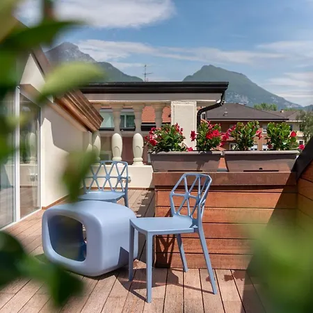 Lillil - Popping Holiday Riva del Garda Exterior photo