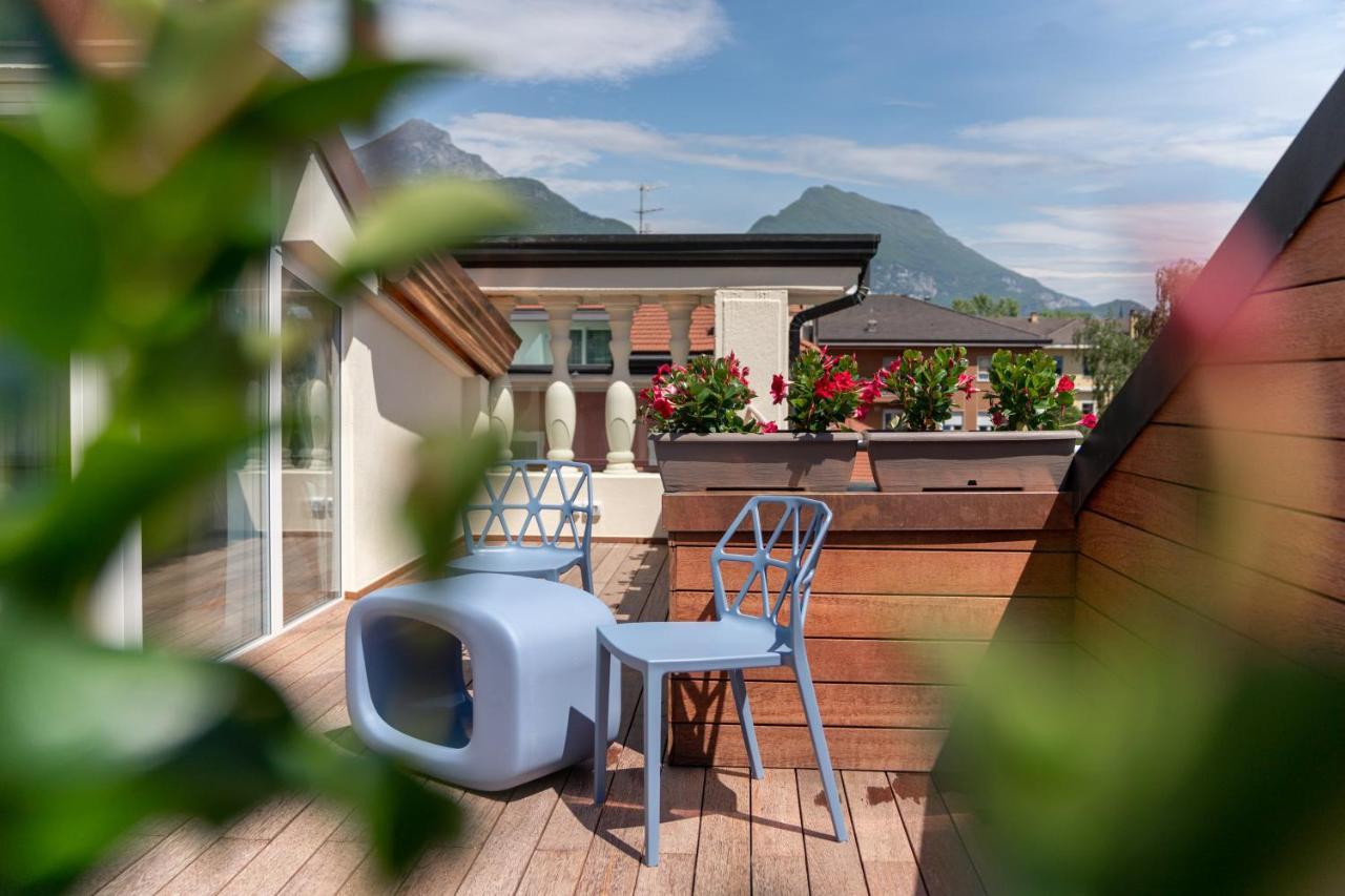 Lillil - Popping Apartment Riva del Garda