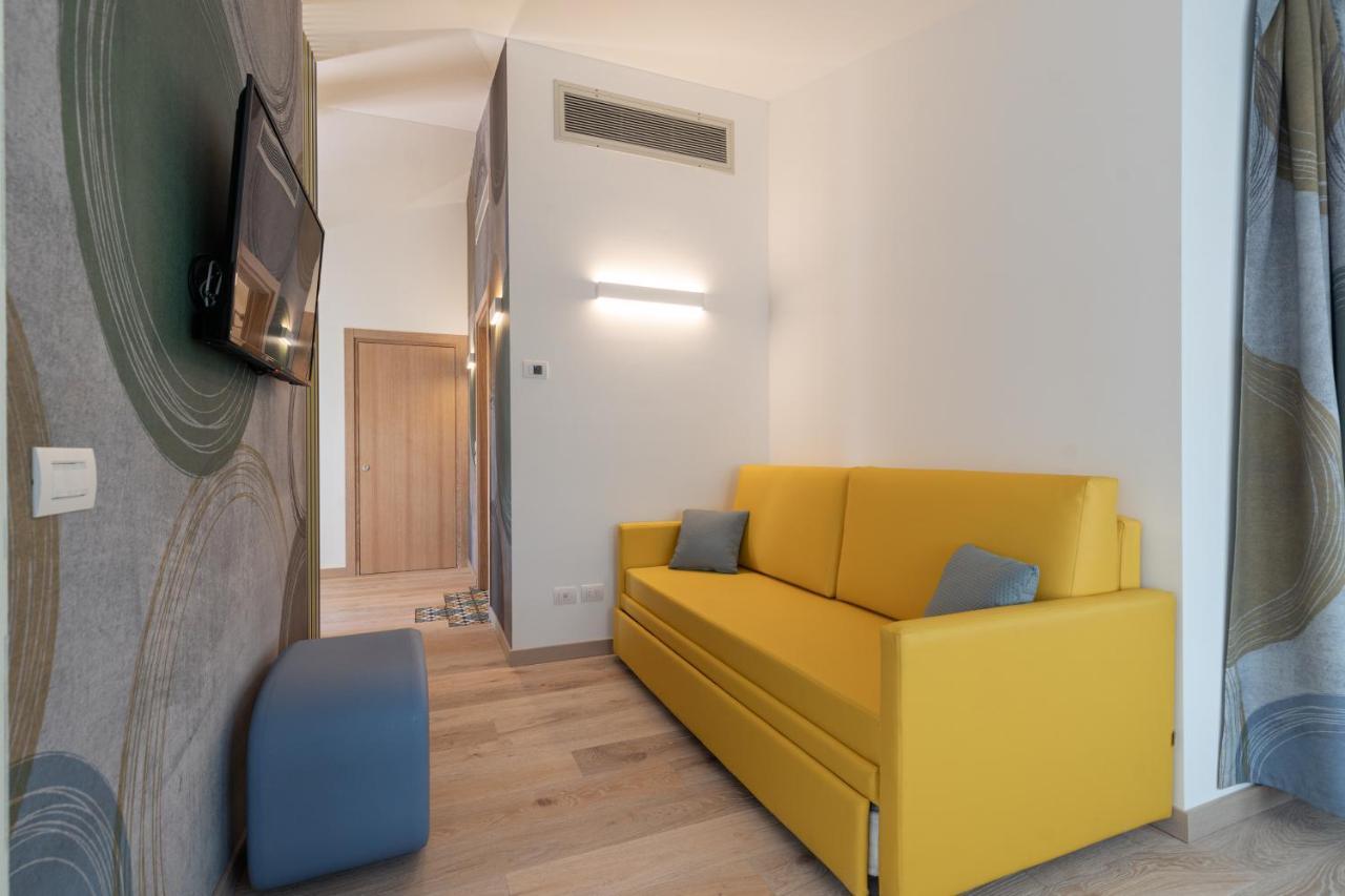 Lillil - Popping Apartment
