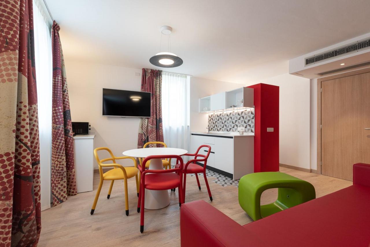 Lillil - Popping Appartement Riva del Garda